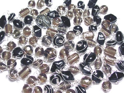 Indiska pärlor "wirewrapped" svart glas 10-pack
