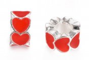 pärla-stort hål-röd-emalj-hjärta.jpg