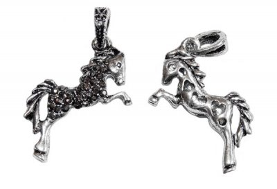 hänge-berlock-häst-strass-silver.jpg